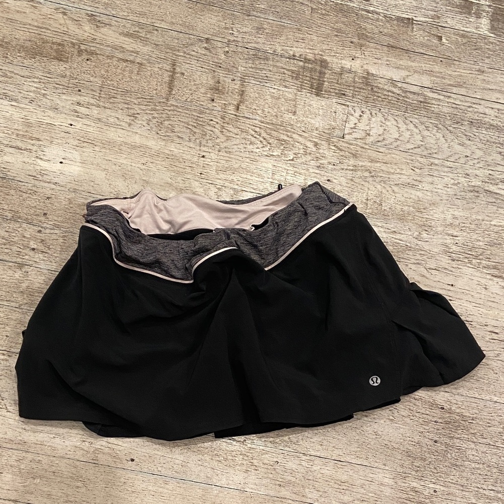 Lululemon Athletica Black and Gray Athletic tennis skirt Shorts size s/m - Picture 5 of 8